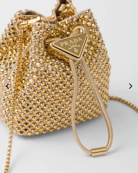 Satin mini pouch gold 

#LTKHoliday #LTKeurope #LTKSeasonal