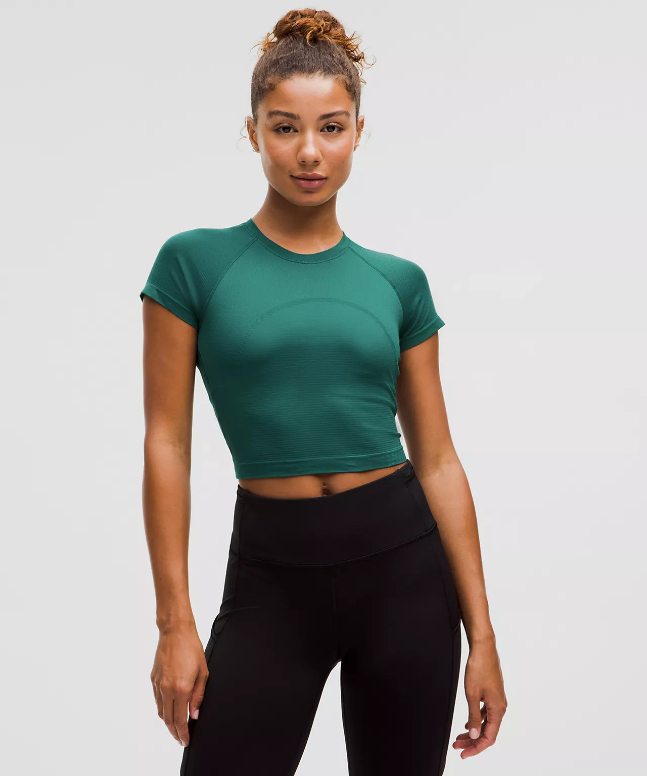 Swiftly Tech Cropped Short-Sleeve Shirt 2.0 | Women's Short Sleeve Shirts & Tee's | lululemon | Lululemon (US)