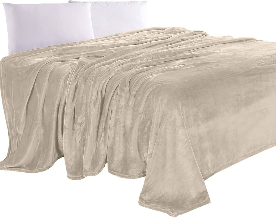 Elegant Comfort Luxury Velvety Feel Blanket, All-Season Lightweight Blanket, Ultra Plush, Soft, C... | Amazon (US)