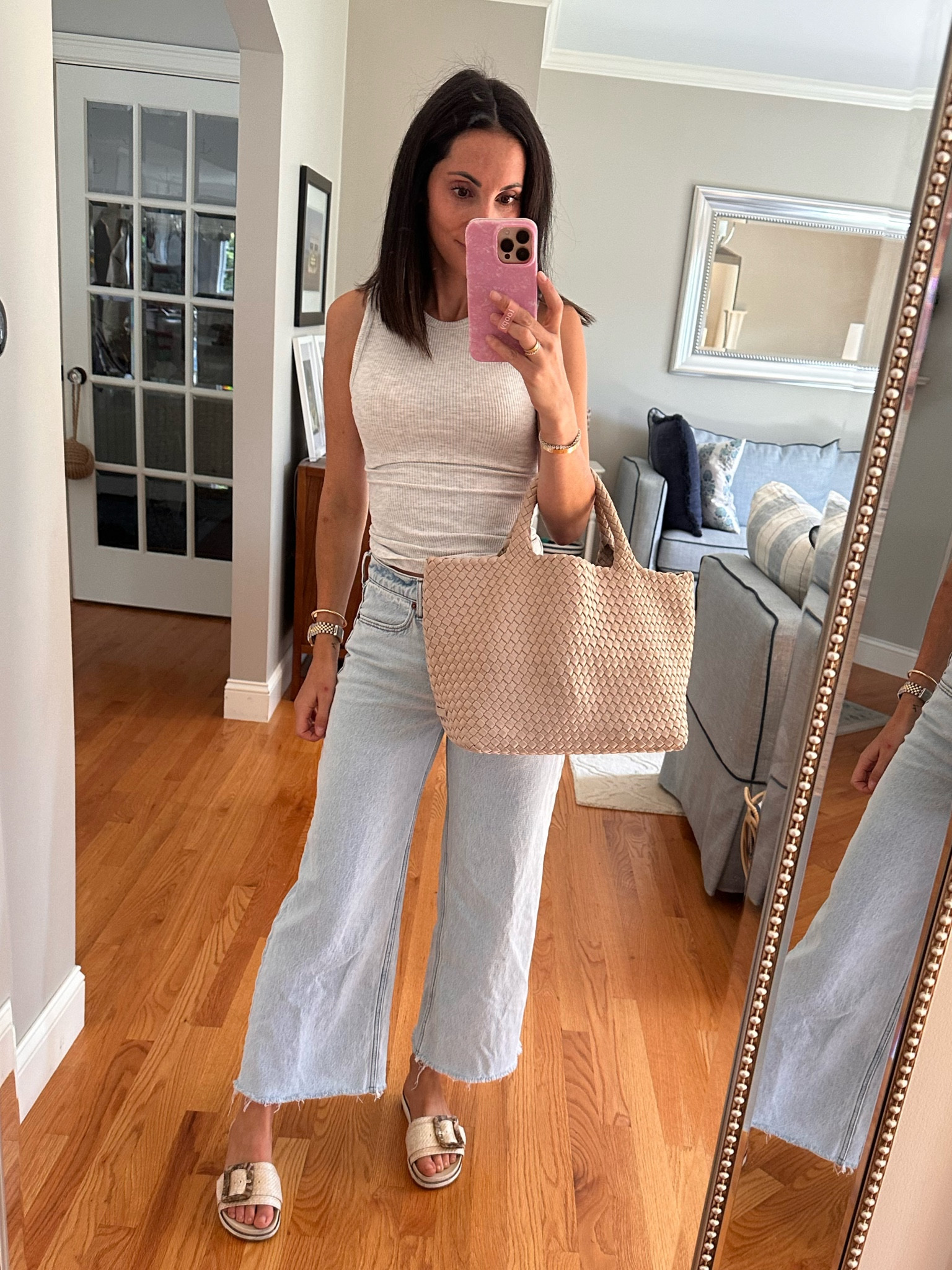 24 reg in jeans 
Xs in tank 


#LTKStyleTip #LTKFindsUnder50 #LTKSaleAlert