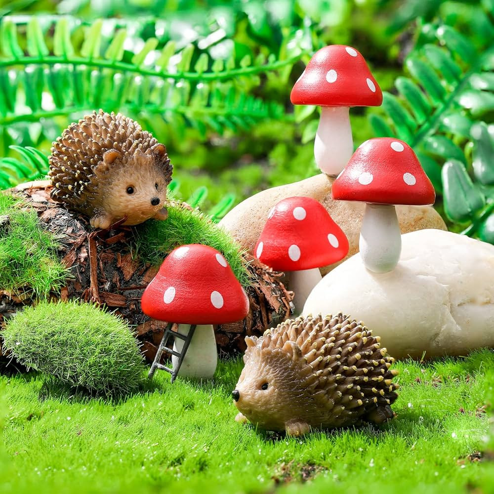 Queekay Resin Hedgehogs & Wood Mushroom Sculpture, Fairy Wild Garden Supplies, 6 Pieces, Red, Han... | Amazon (US)