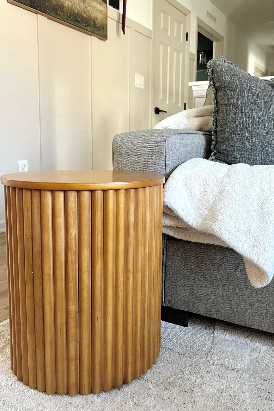Hernest Side Table with Storage!🤍

#LTKSaleAlert #LTKHome #LTKStyleTip