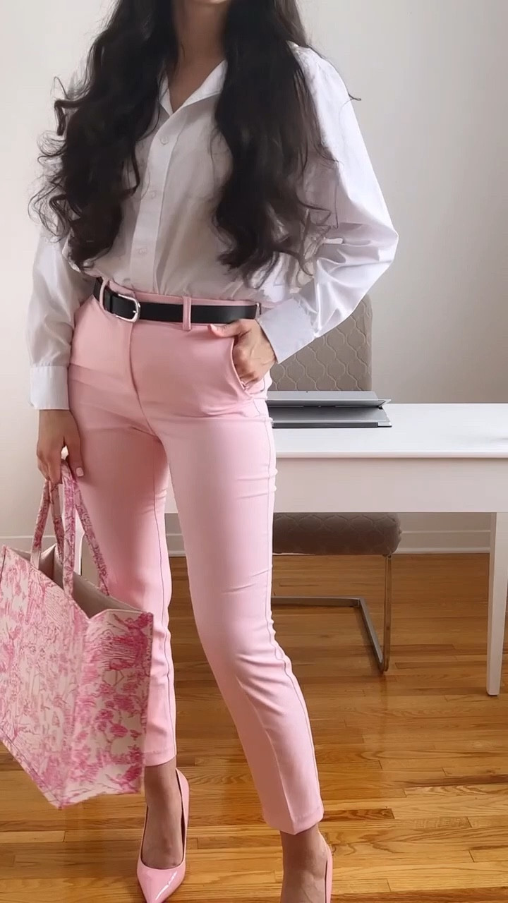 Office outfit 


#LTKSeasonal #LTKStyleTip #LTKWorkwear