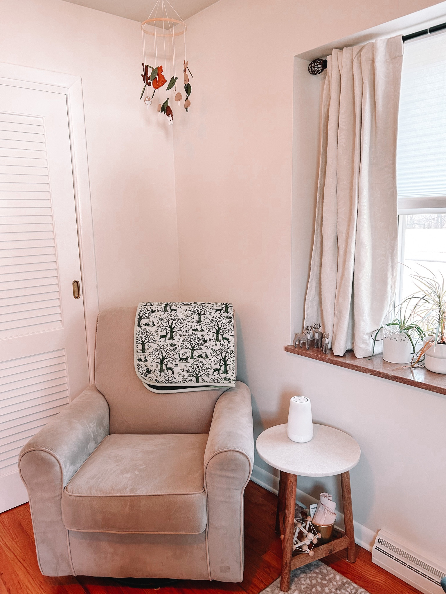 Gender neutral woodland themed nursery

#LTKbump #LTKbaby #LTKhome