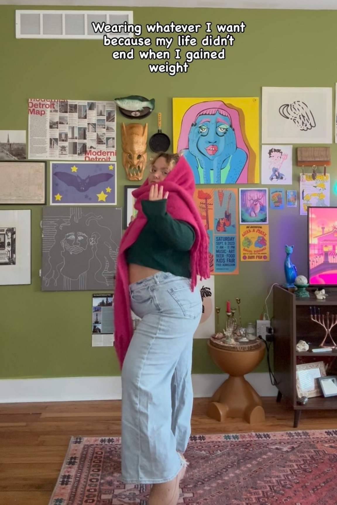 News flash: the world won’t end when you gain weight. It might even ACTUALLY begin! 

The little fat spilling over your jeans? Normal!

The way our arms jiggle? Normal!

The way our stomach looks bigger from the side?
Normal!

Wear the outfit! Don’t live in regret if you wait to have the perfect body to wear the style that brings you the most joy, you’ll be waiting forever.

You’re already perfect + beautiful in so many ways!

A cropped sweater and a scarf? Love it🩷💚 be weird, make no sense, BE YOU! 

…..

Curvy, Pinterest inspired, thrifting, midsize girly, winter fashion inspo, ootd

#midsizestyle #selflove #plussizebeauty #winterstyle