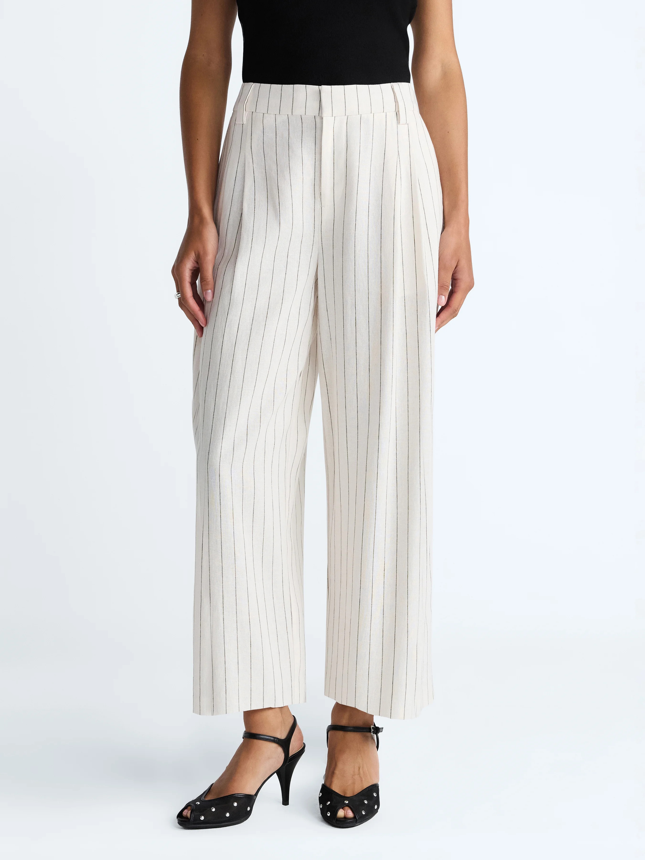 Scoop Women’s Pleated Barrel Pants, 25'' Inseam, Sizes 0-26W | Walmart (US)