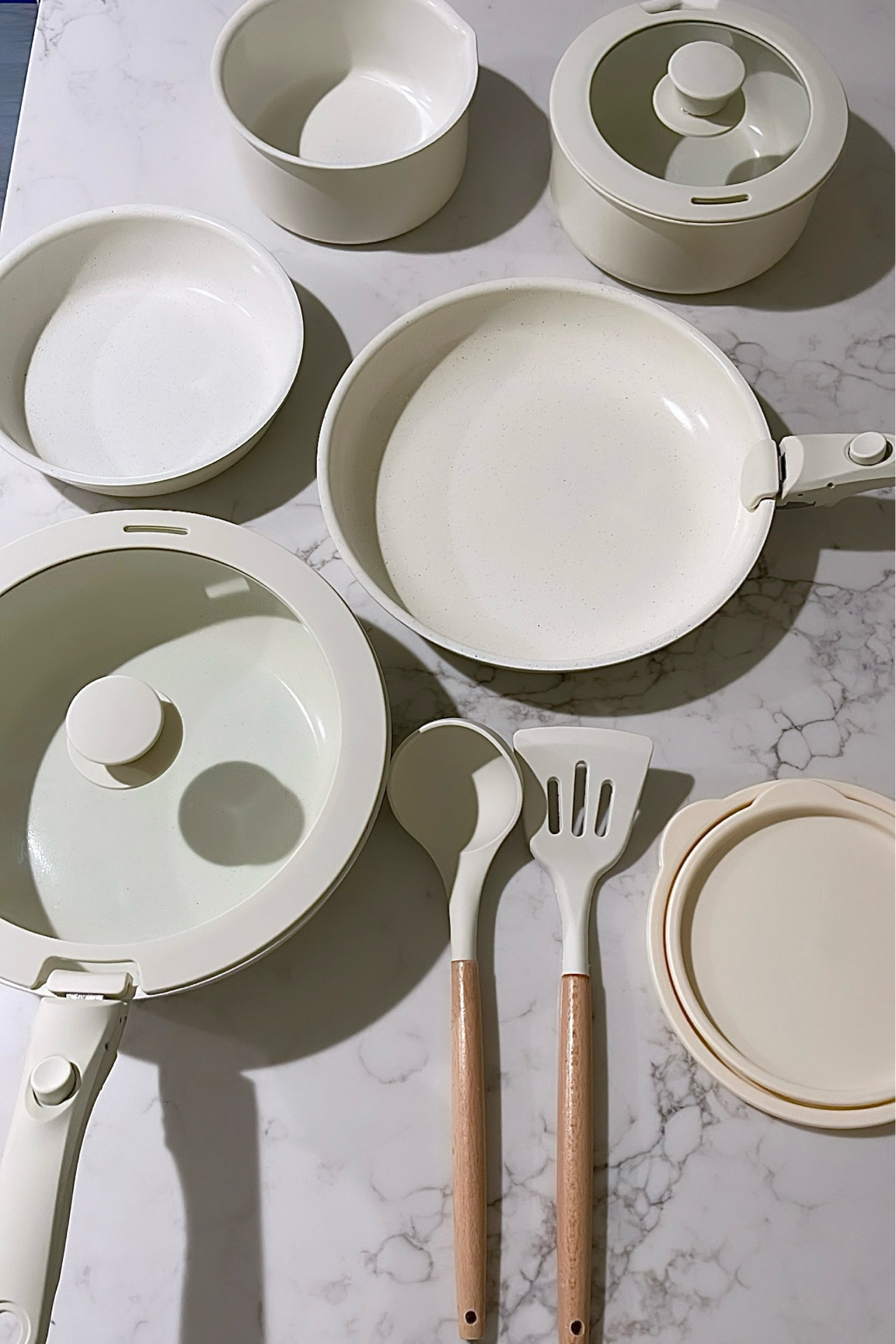 Non toxic 17 piece cookware set on sale for $47.99 🏃‍♀️‍➡️. Be mindful of what you cook with. 

#LTKHome #LTKFindsUnder50