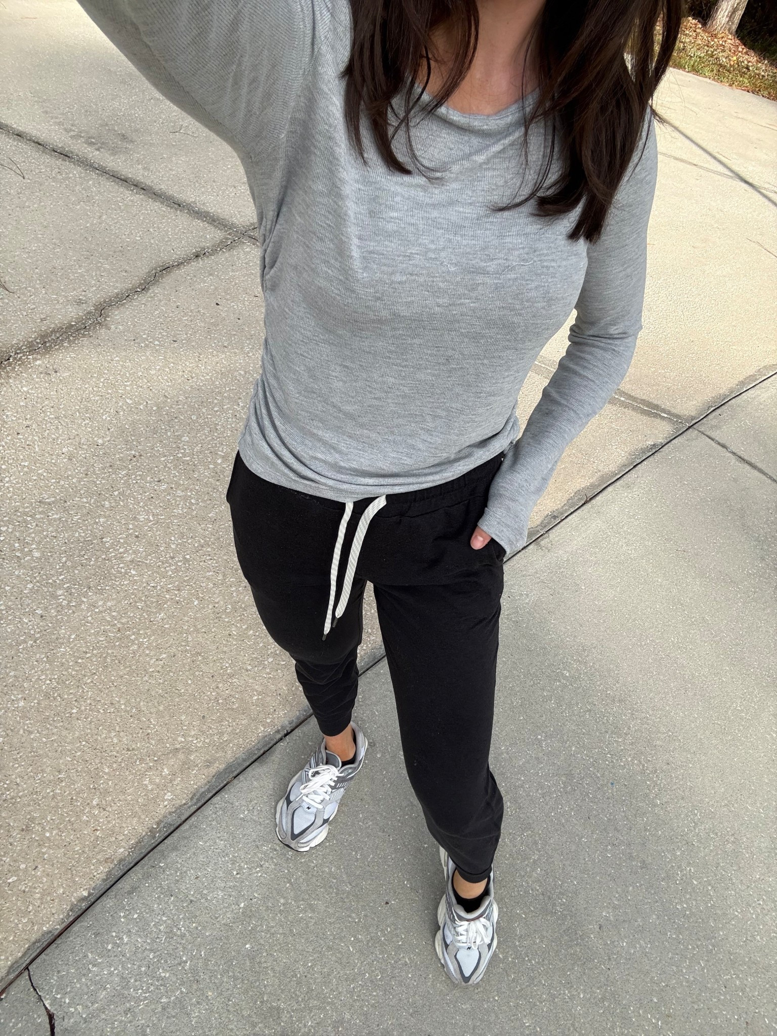 My MOST worn outfit lately! These are the Vuori joggers (worth the $$) BUT I’m linking a similar Amazon version as well! Wearing an XS 

#LTKdayinmylife #LTKootd #LTKfitnessgoals