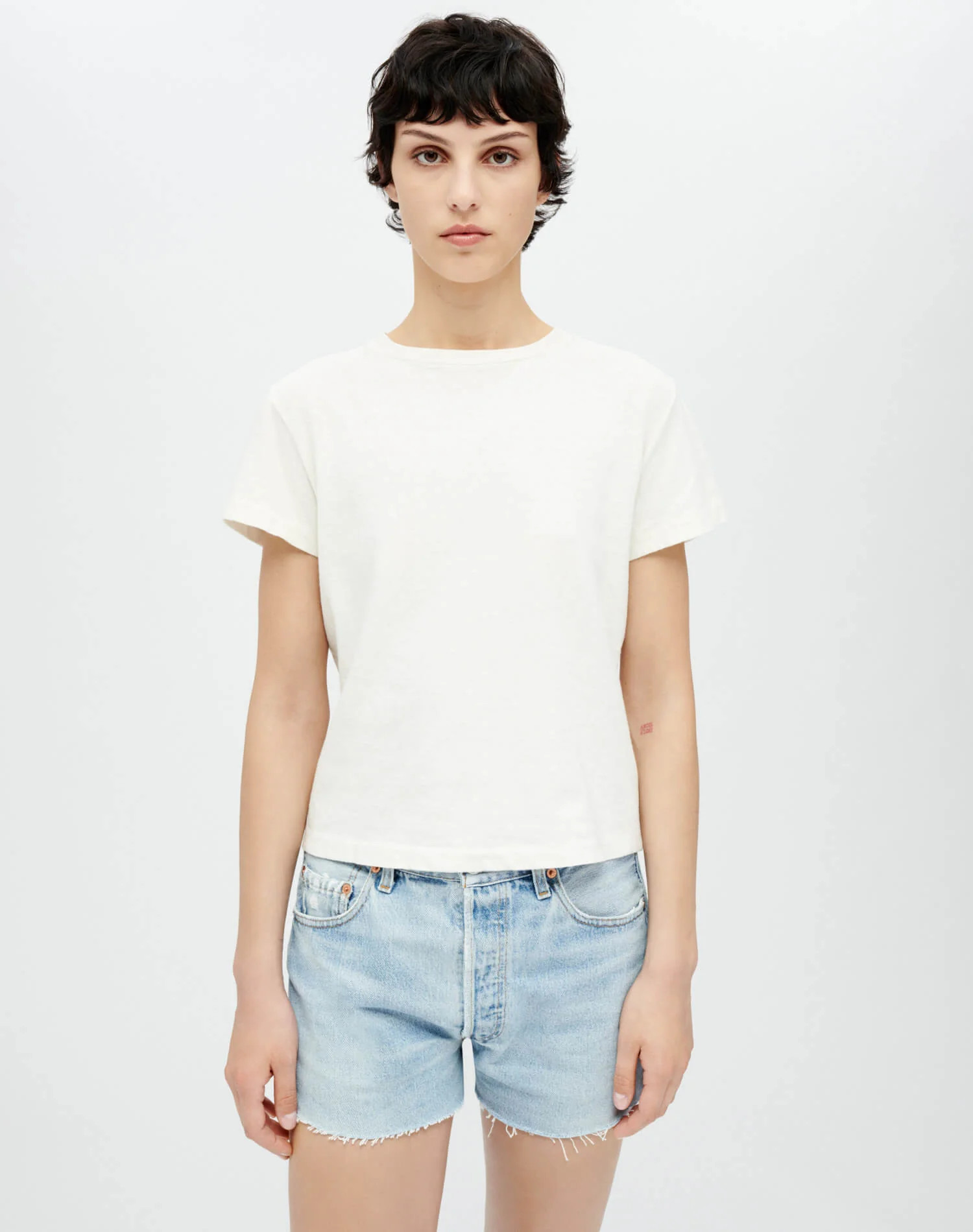 RE/DONE | Heritage Cotton Classic Tee in Vintage White | RE/DONE
