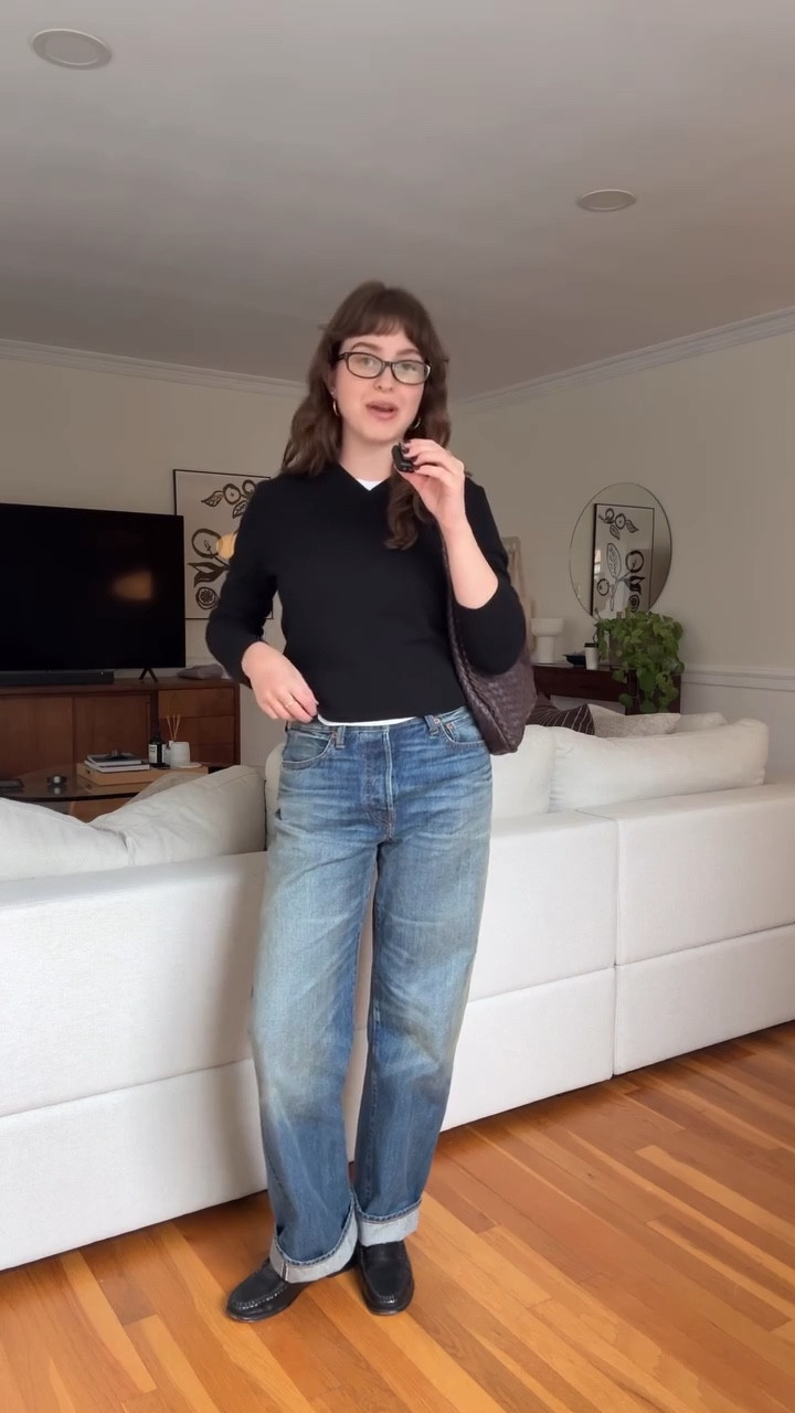 OOTD! Wearing the Buck Mason Japanese loomstate original jean in a size 26. They run snug!

#LTKootd