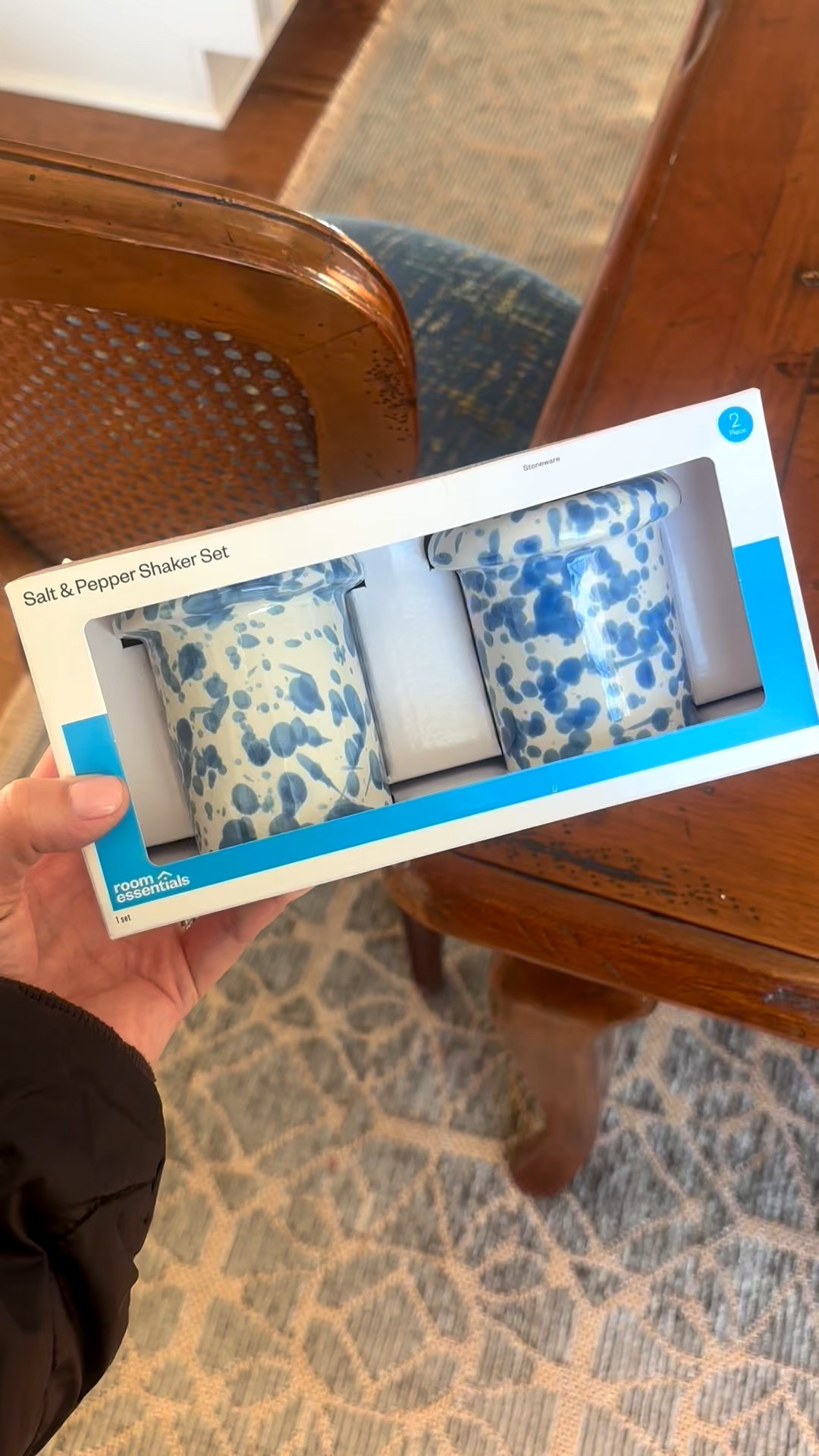 the quality/price of these is 🔟/🔟

salt and pepper shakers!!! Splatterware!!! 

#LTKGiftGuide #LTKSaleAlert #LTKHome