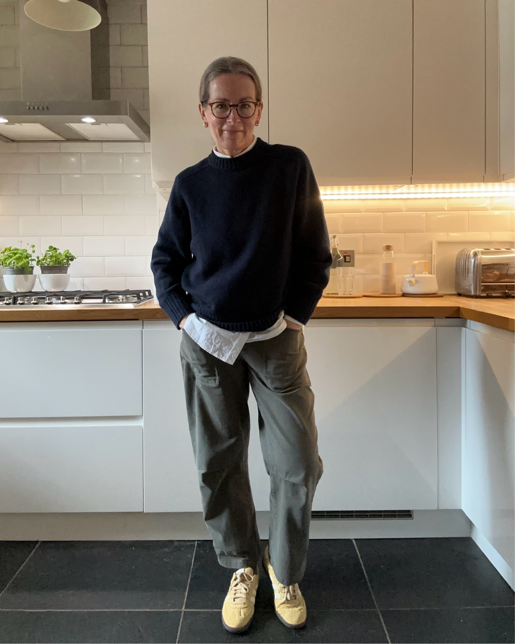 Sunshine feet ☀️ for a winter outfit

#LTKuk #LTKwinter #LTKover50style