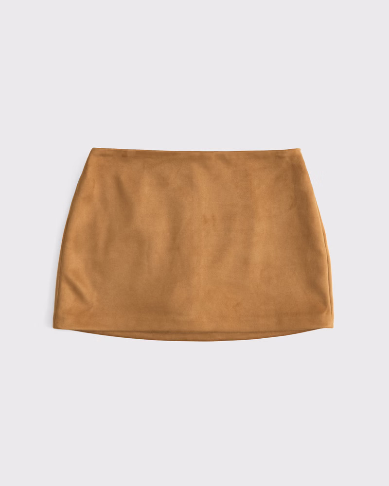 The A&F Scarlett Mid Rise Vegan Suede Mini Skort | Abercrombie & Fitch (UK)