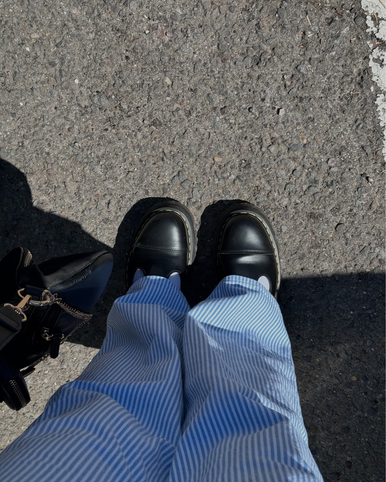 Blue strip pants from Abercrombie. 

#LTKFestival #LTKmidsize #LTKworkwear