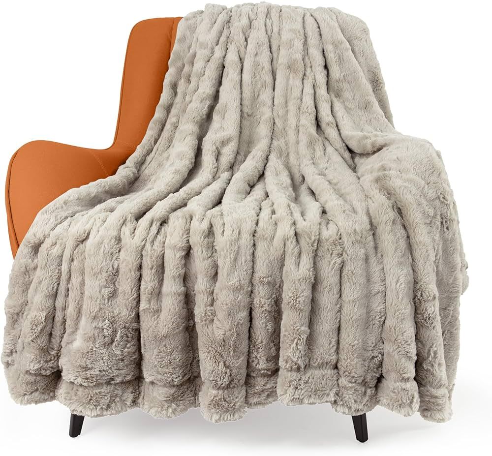 TOONOW Faux Fur Luxury Throw Blanket,Double Side Soft Fluffy Shaggy Fuzzy Blanket for Couch Sofa ... | Amazon (US)