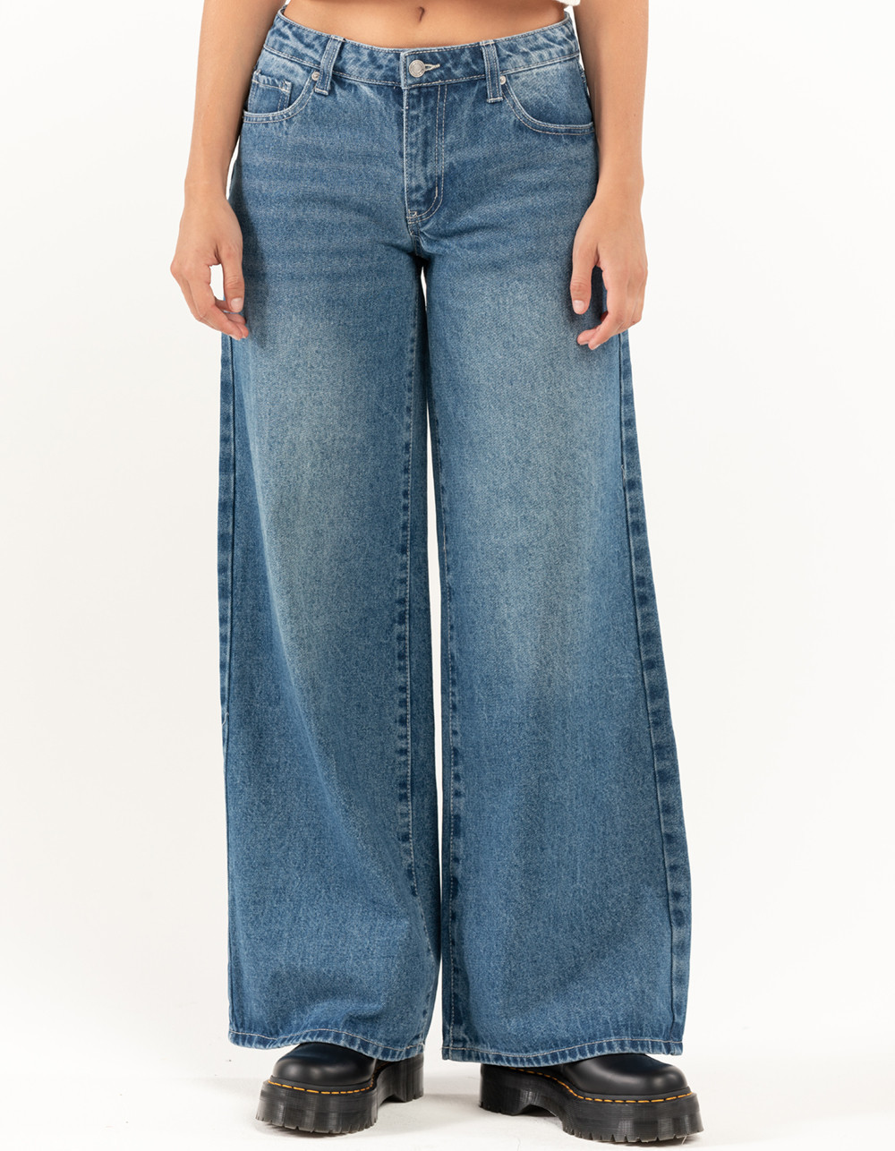 RSQ Womens Low Rise Wide Leg Jeans | Tillys