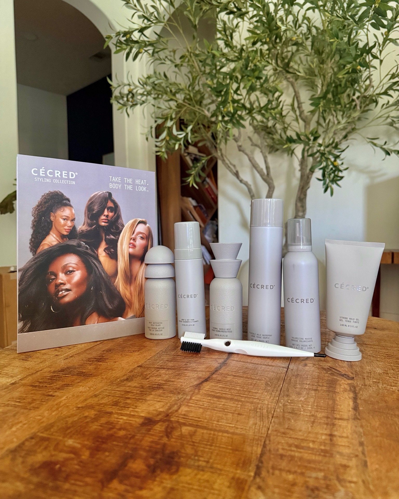 Cécred is my go-to haircare brand 🤩 From cleaning shampoos and hydrating conditioners, to styling products and tools, Cécred has you covered in every area ✨ Made to support your hair growth while helping you achieve your favorite hairstyles 🙂‍↕️