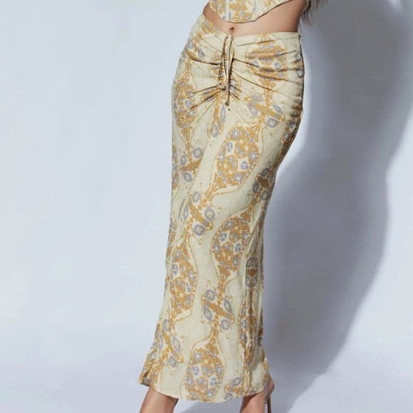 Afra front ruched midi skirt - Persian print | Poshmark
