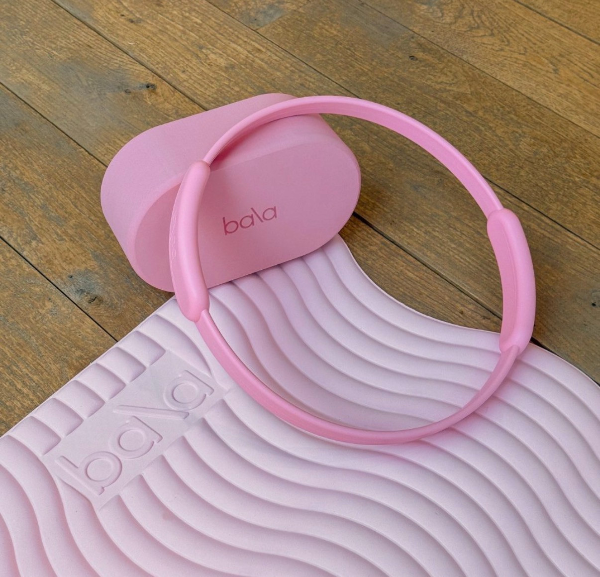 The Bala Plush Mat is the ultimate blend of comfort and style 🤍 Extra-cushioned for support, it’s perfect for Pilates, yoga, stretching, and floor workouts. Soft, functional, and beautifully designed, it instantly elevates your home workout space while keeping every movement comfortable ✨💪 

 #LTKgrwm #LTKmorningroutine #LTKActive