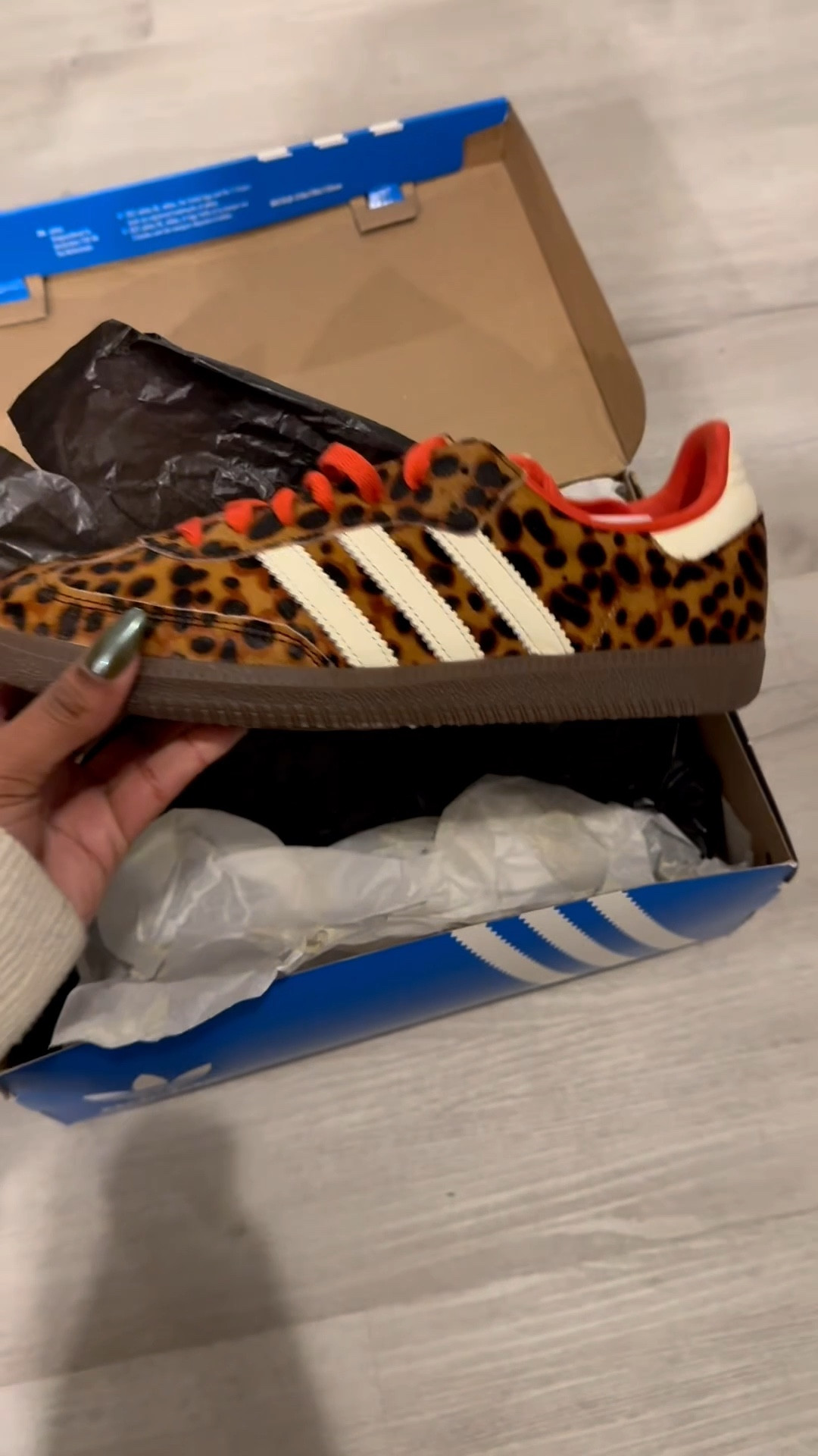 The sneaker every it girl needs in their closet !!! #samba #sneakers #fashionmusthave #cheetah

#LTKStyleTip #LTKShoeCrush