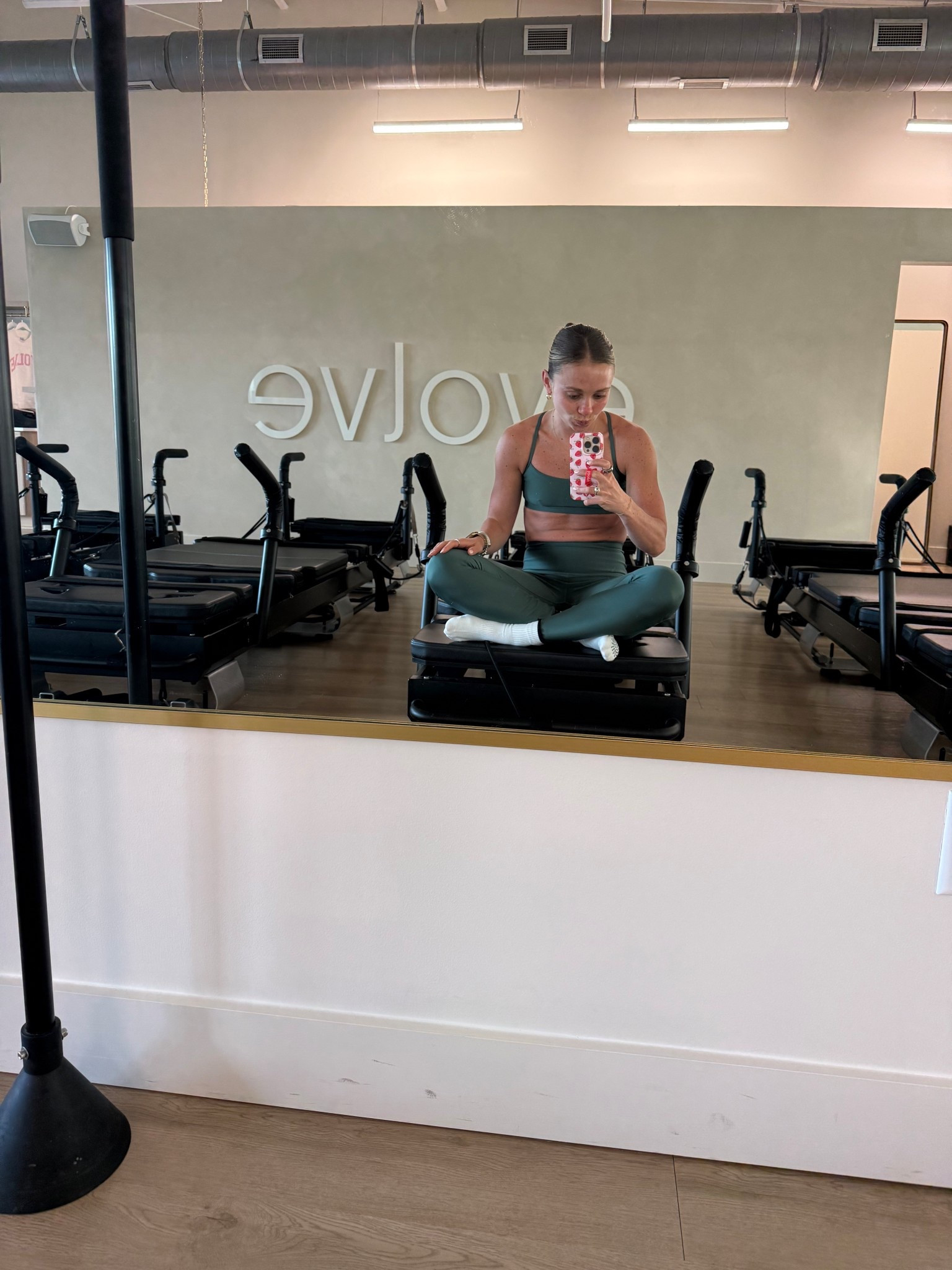 Pilates fit in my alo set — loving this brand!

#LTKfitnessgoals #LTKootd #LTKActive