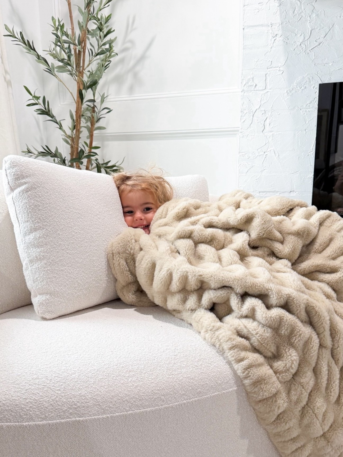 The coziest fall blanket 🥰

#LTKHome #LTKSeasonal