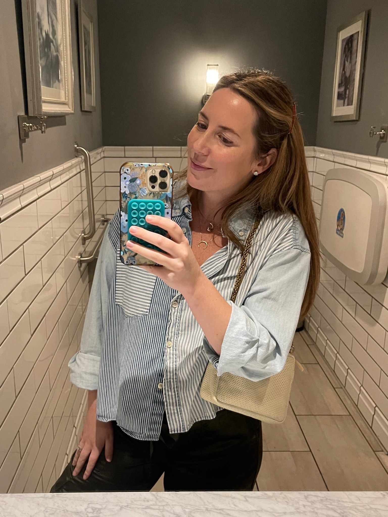 Moms Night Out with my neighborhood gang wearing my fave little bag! No diapers or toddler gear needed 😇

#LTKBump #LTKItBag #LTKSeasonal