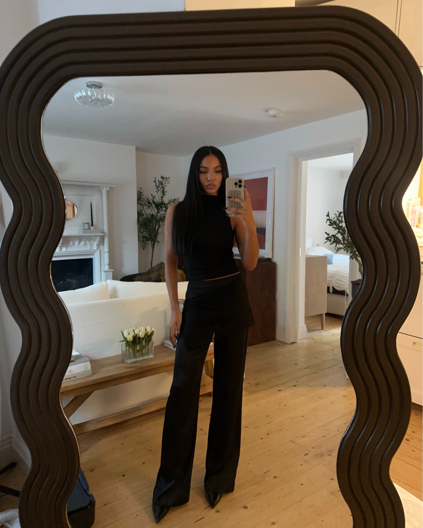 🏷️ all black outfit, all black zara fit, satin trousers, sleeveless top, tight sleeveless top, black heels, zara satin trousers with lace, lace scarf 

#LTKFashionMonth #LTKautumn #LTKuk