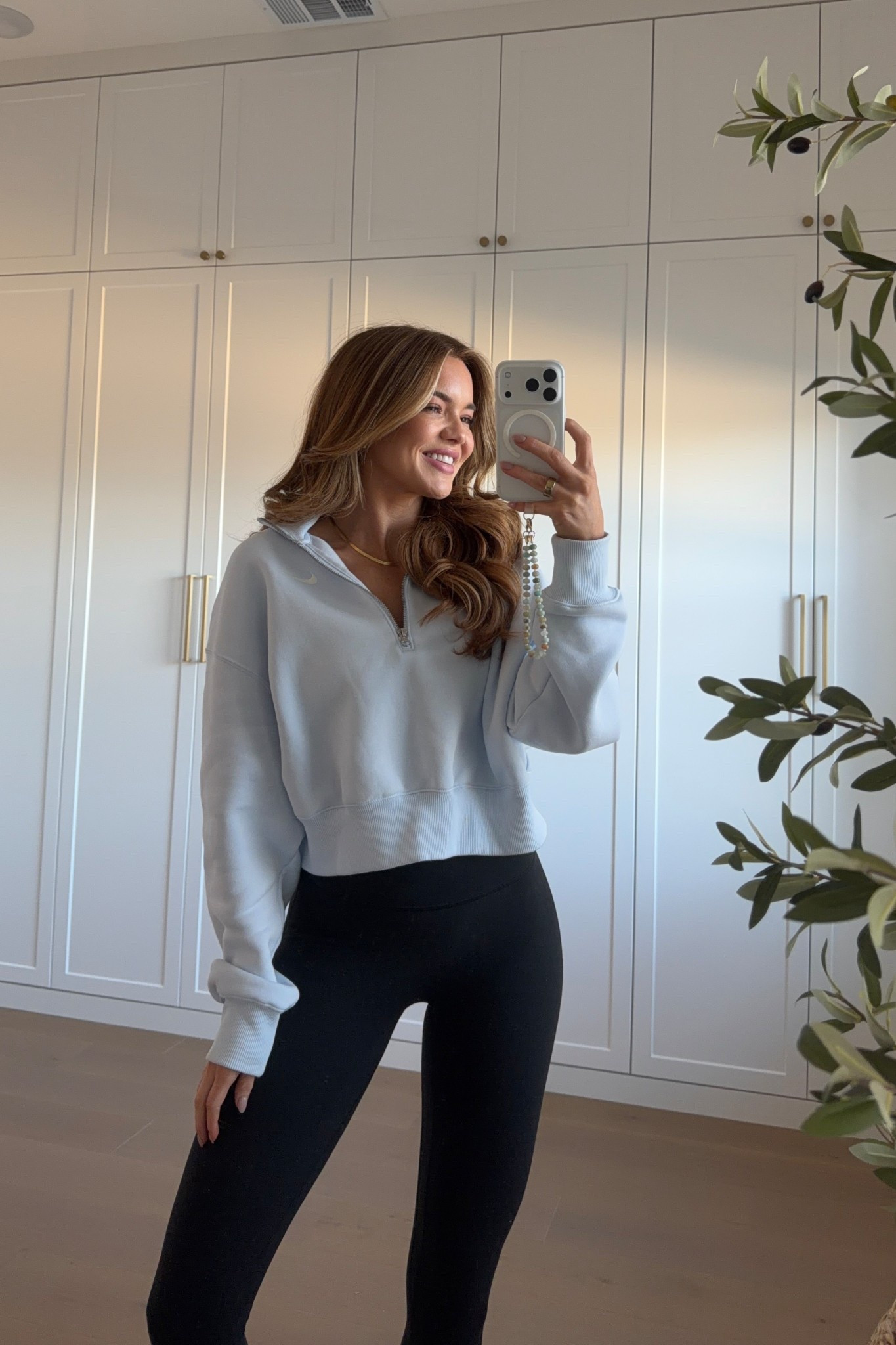 wearing an xs in the pullover and a xs petite in the leggings (i’m 5’3)