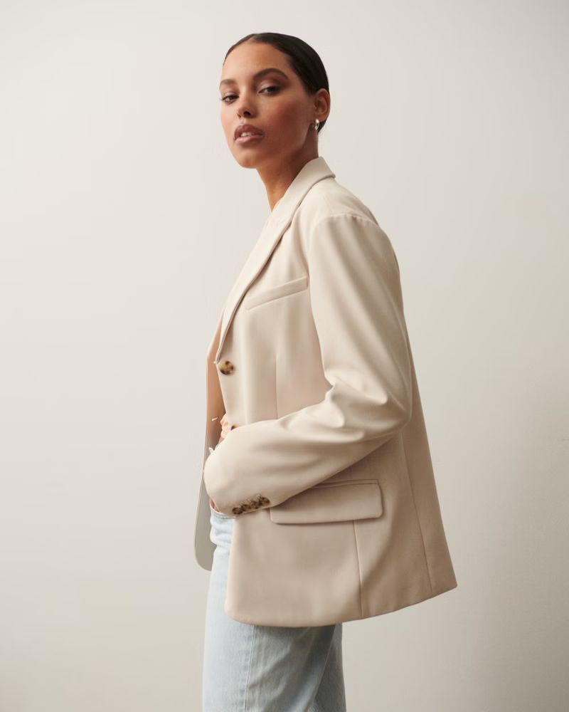 Women's Relaxed Suiting Blazer | Women's Coats & Jackets | Abercrombie.com | Abercrombie & Fitch (UK)