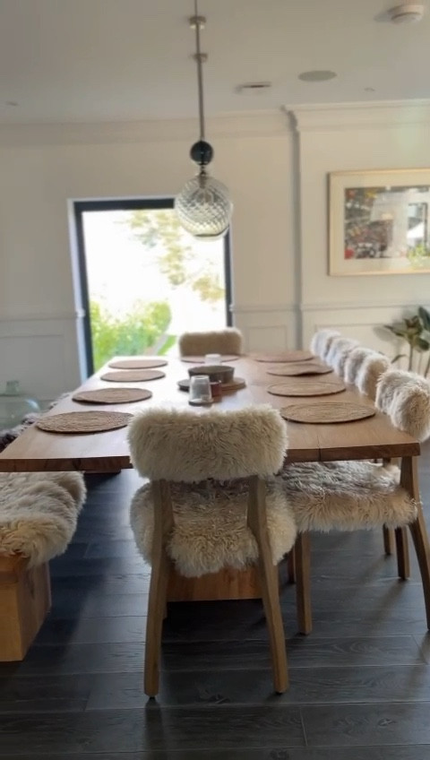 Home decor, living room decor, woven place mats, fur chairs

#LTKhome #LTKeurope #LTKfindsunder100