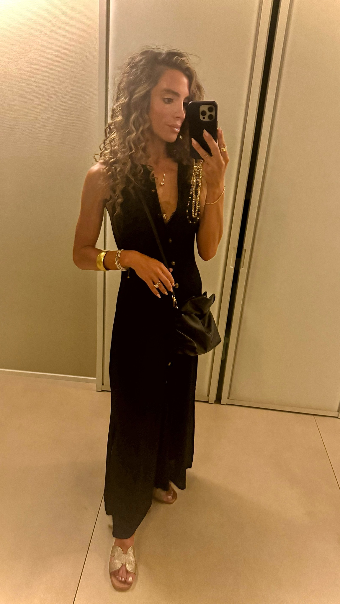 Gelato 🍧 date with my sweetie in ITALY 🇮🇹 ‘fit… SIZE XS, I’m 5’3” & can wear flats without it grazing the ground! .. flowy .. soft.. one of my favorite dresses to
“Throw on”… ✔️

#LTKTravel #LTKStyleTip #LTKFindsUnder100