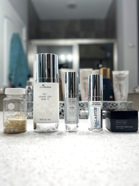 Nighttime #skincare routine is all about restoring and repairing. This includes taking a multivitamin at night!

Multivitamin from #ritual. 
Anti-aging serum with growth factor from #skinmedica.
Repair & restore with Lumivive serum from #skinmedica. 
Eye treatment from #alastin. 
Intense moisture and repair layer cream
from #revisionskincare. 




#LTKbeauty