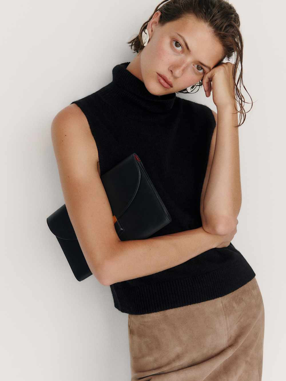 Flora Cashmere Sleeveless Turtleneck | Reformation (Global)