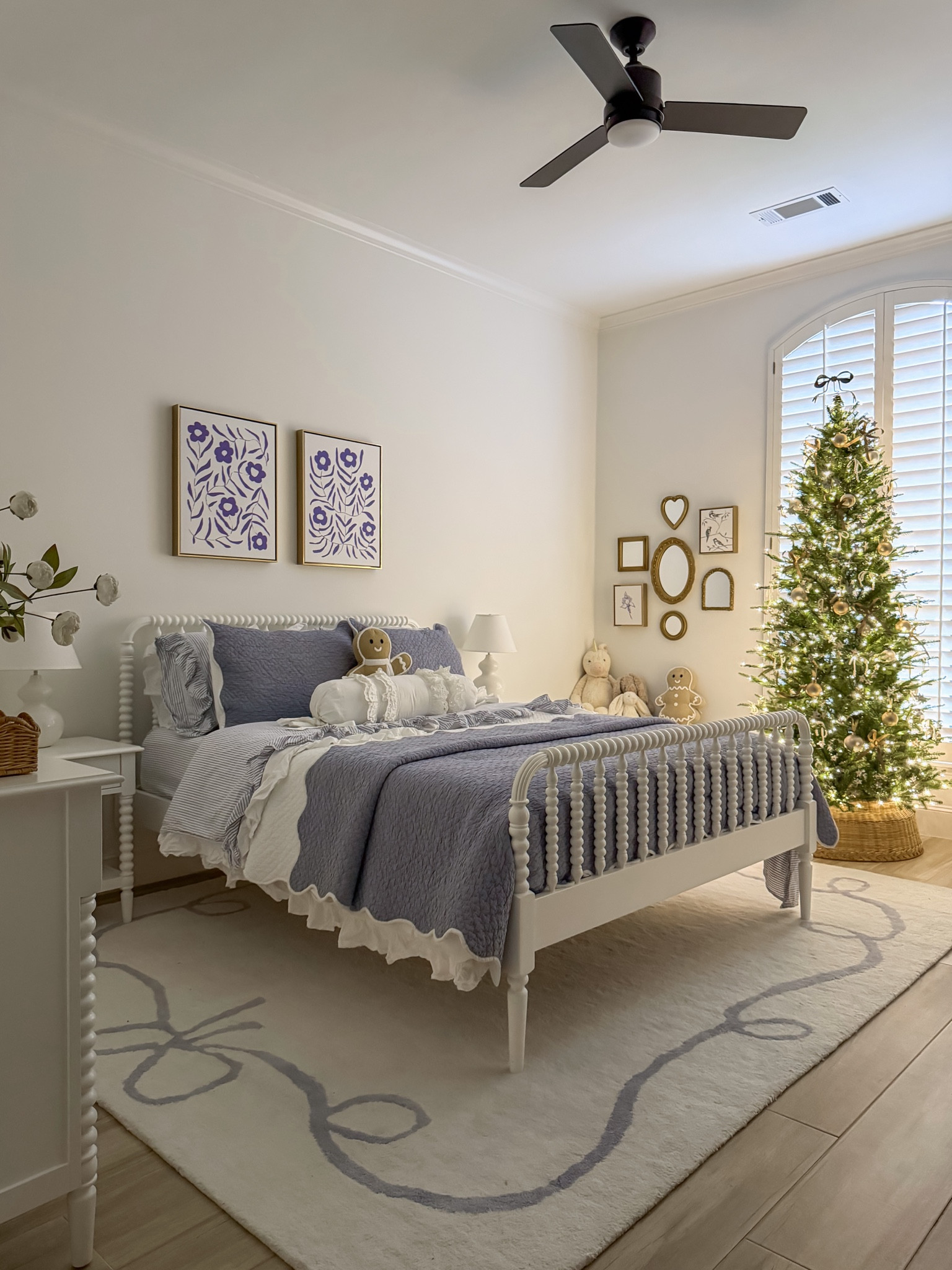 My daughter Bristol’s Christmas Bedroom 🎄

#LTKHome #LTKHoliday