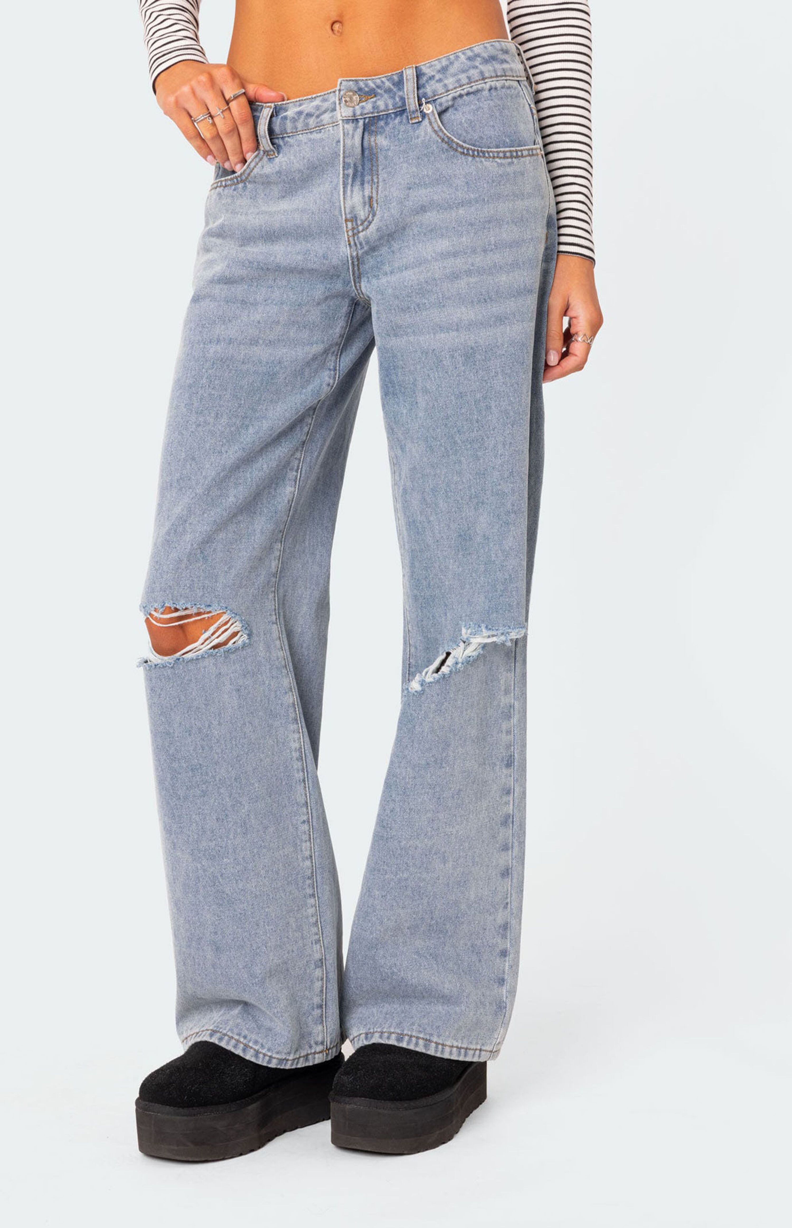 Edikted Debbie Distressed Low Rise Baggy Jeans | PacSun