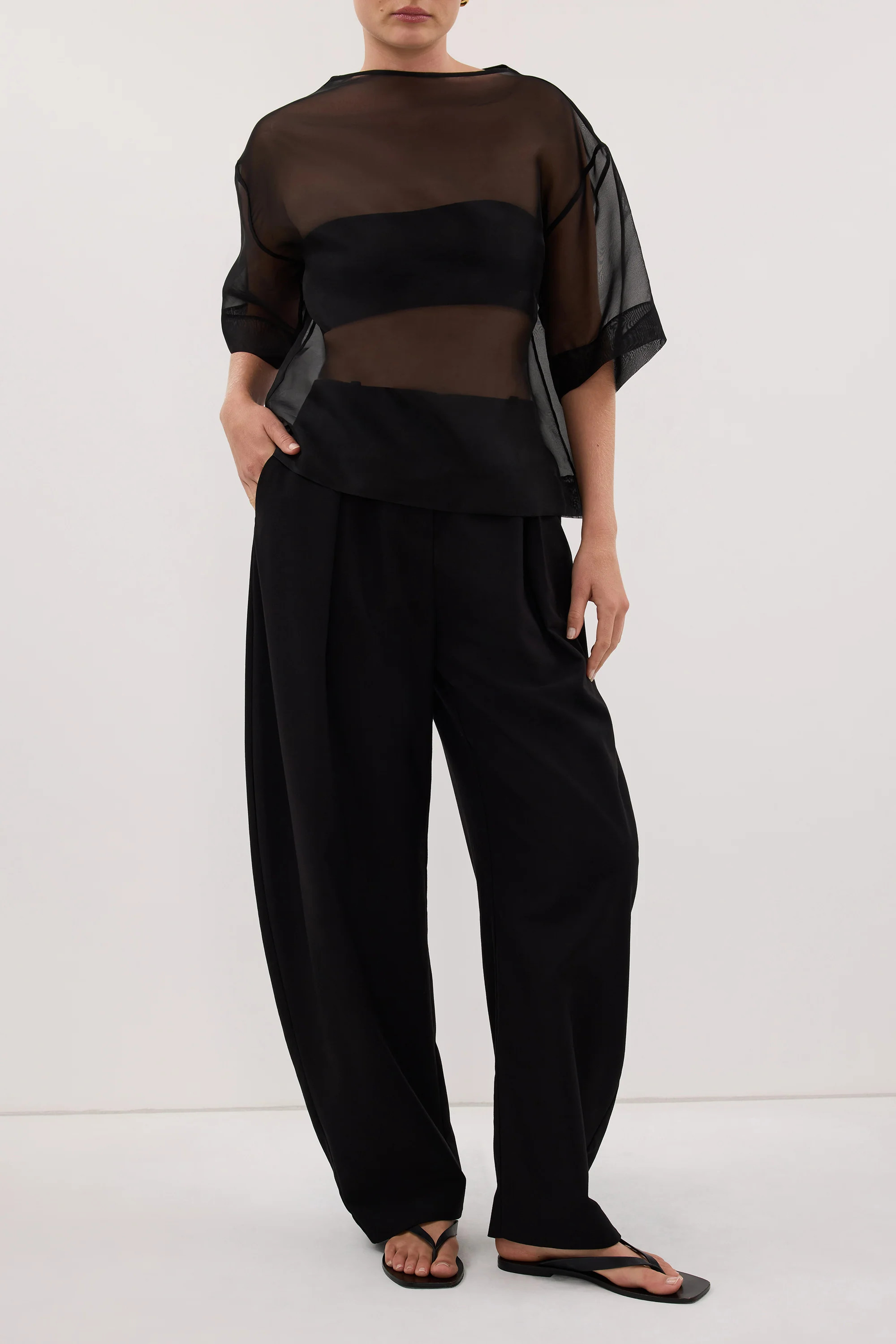 ROMY BLACK BARREL LEG TAILORED PANT | DISSH
