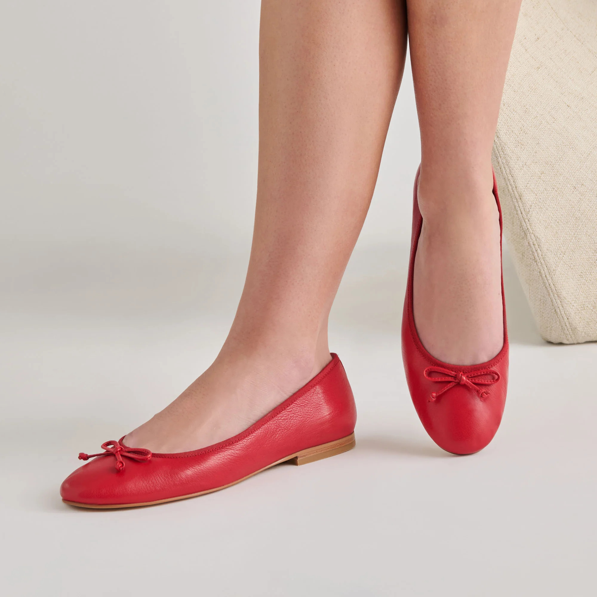 Ritla Ballet Flats Cherry Leather | DolceVita.com