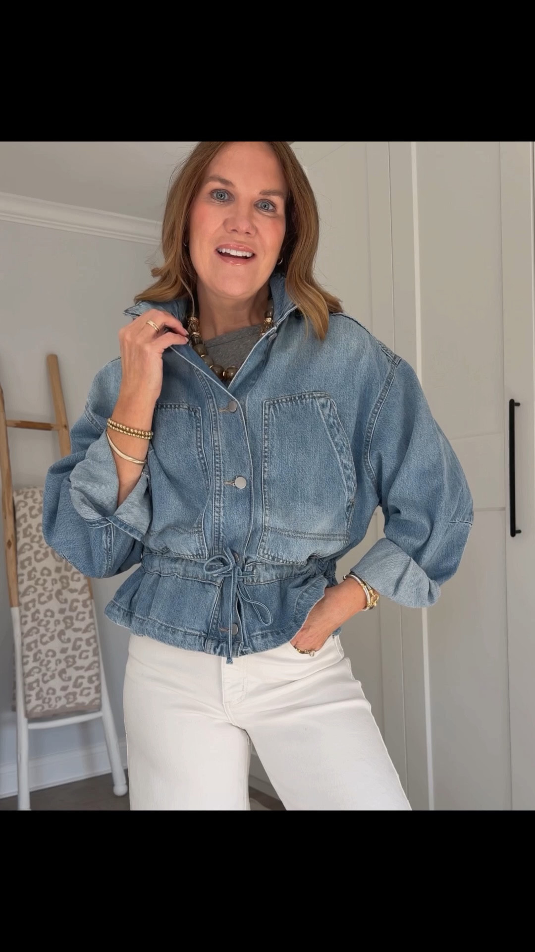 The Target design team definitely deserves a raise. These white jeans might be the BEST white jeans I’ve ever put on. The look so much like Mother jeans - elongating, booty lifting, high rise, comfortable, not see through AT ALL. And even better…they’re just $28. Definitely size up! This cinch waist denim jacket is also designer inspired and is made of the softest lightweight denim. I also found a couple of elevated basic tees that I honestly cannot believe are from Target and some trendy spring/summer accessories that won’t break the bank👏🏼🙌🏼

Target mini haul, what to buy at Target, spring trends 2026, elevated casual style, Target must haves, chic casual over 40 style
#trendy #viral

#LTKOver40 #LTKgrwm #LTKSeasonal