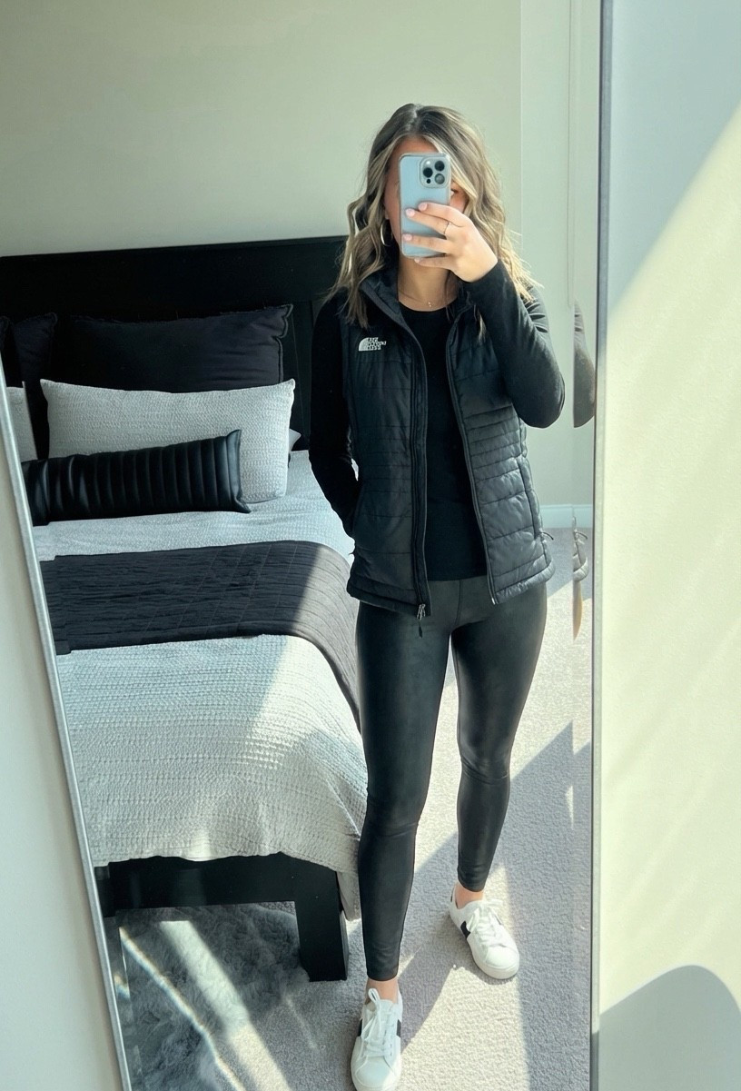 Sahm outfit idea

#LTKmomlife #LTKActive #LTKdayinmylife