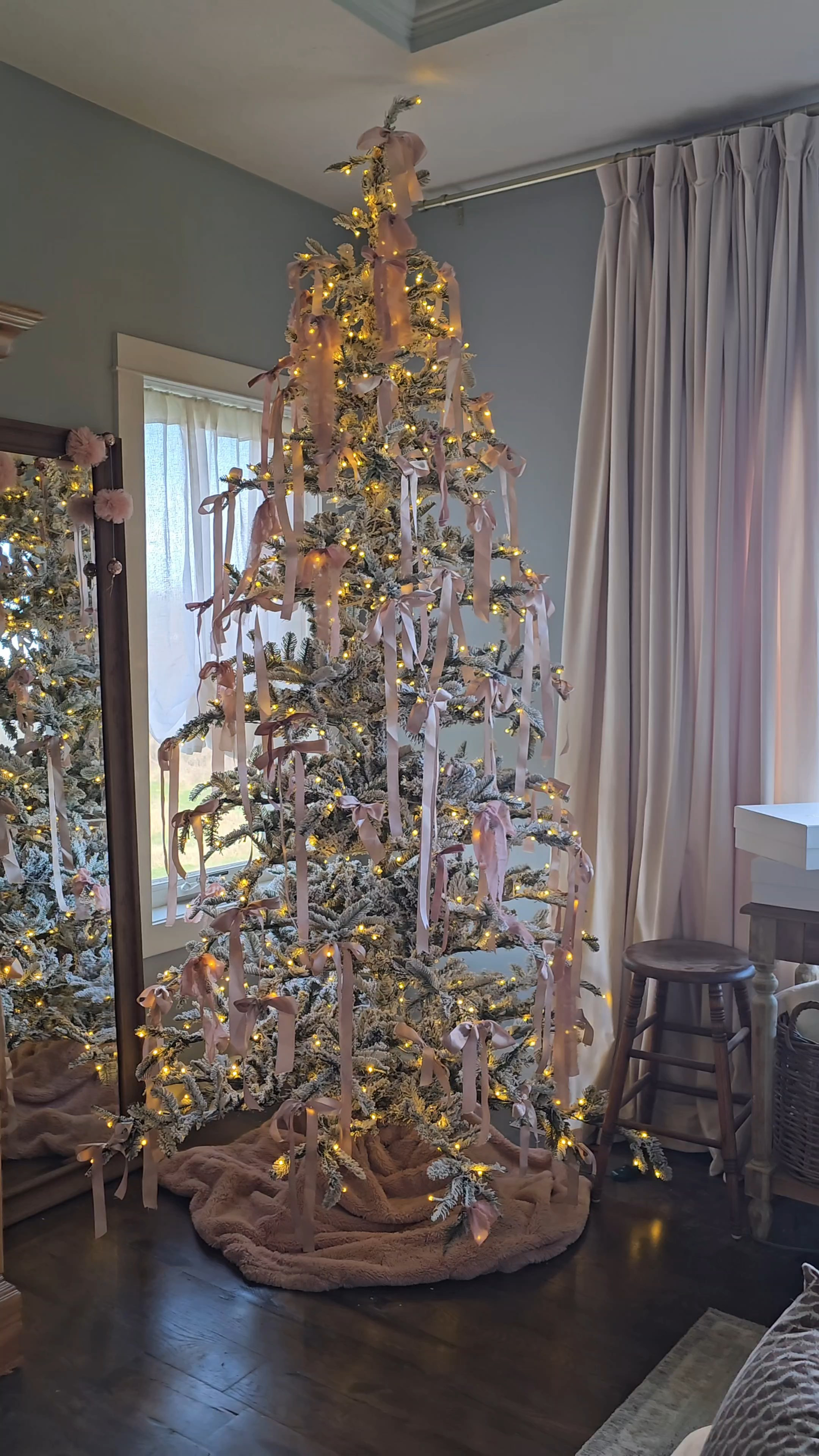 You definitely need a tree in your bedroom 

#LTKHoliday #LTKSeasonal #LTKHome