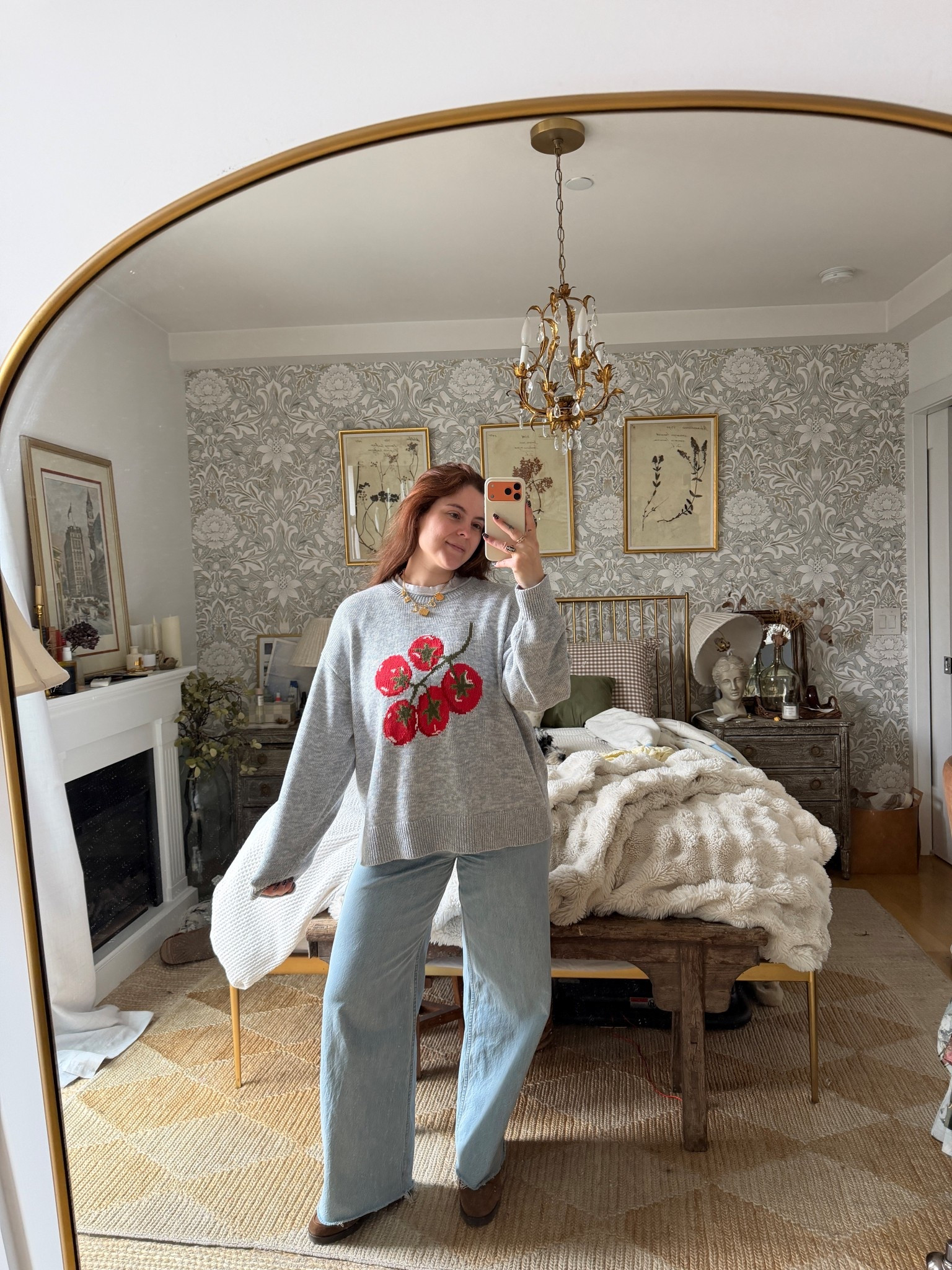 American eagle oversized tomatoe sweater



#LTKmomlife #LTKMidsize #LTKSeasonal