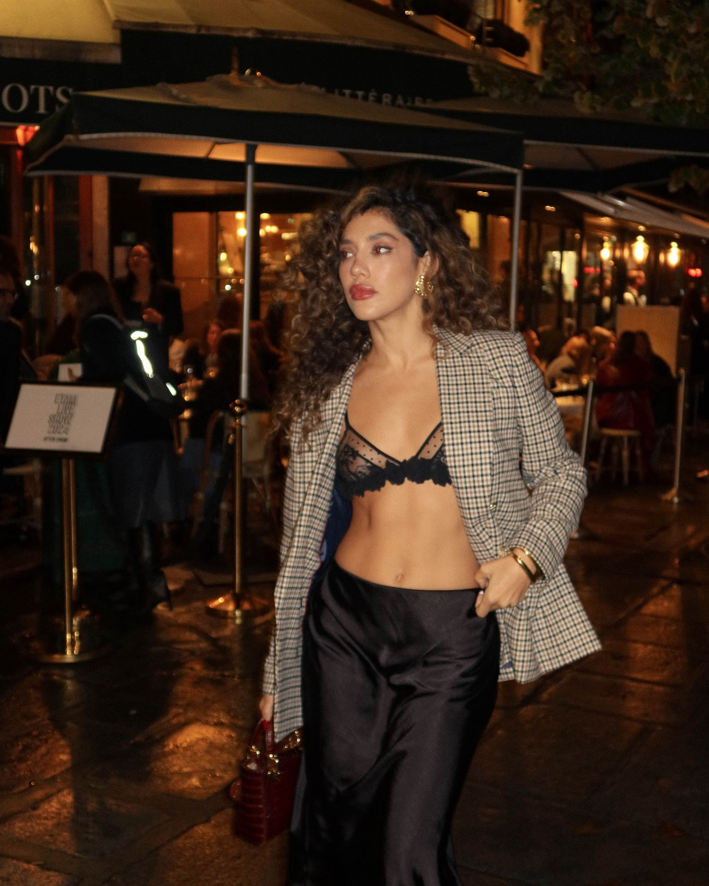 Sophisticated and Feminine ♥️
 

#LTKSeasonal #LTKStyleTip