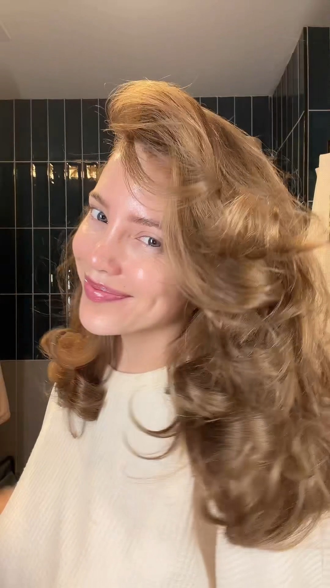 Lip stain: charming 
Lip gloss: strawberry 
Not available on LTK: educated mess vitamin C serum & Skin better science trio rebalancing moisturizer 

#LTKBeauty