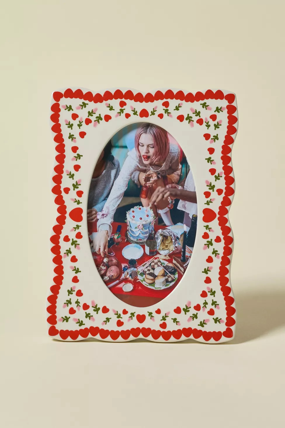 Cosette Ceramic 4x6 Picture Frame | Urban Outfitters (US and RoW)