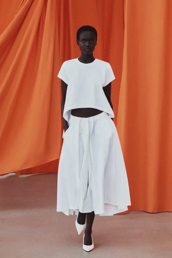 ASYMMETRIC SHORT SLEEVE T-SHIRT | Zara US