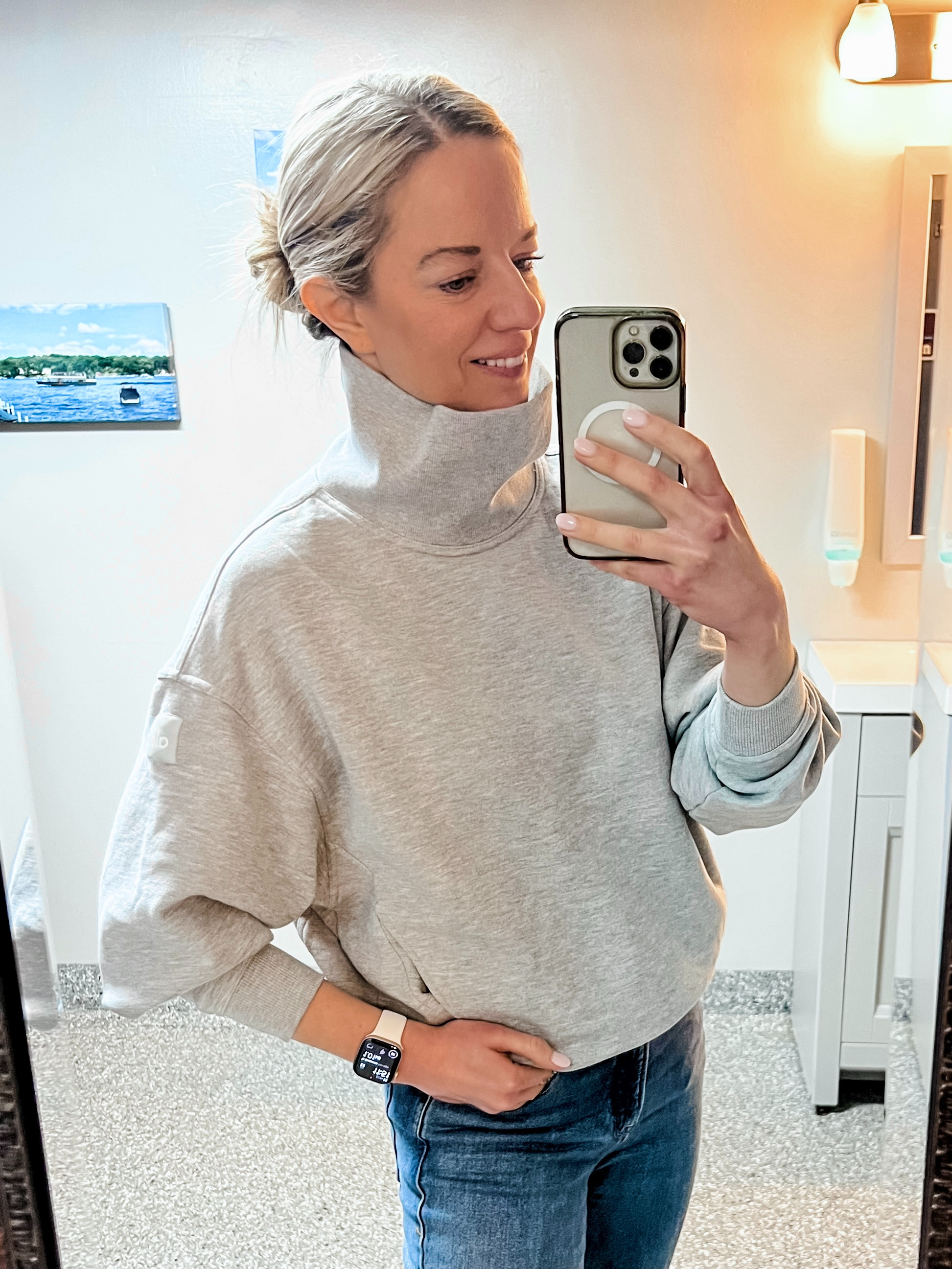 OBSESSED with this funnel neck pullover from Alo - 
wearing a size SMALL 

 #LTKgrwm #LTKootd #LTKSeasonal
