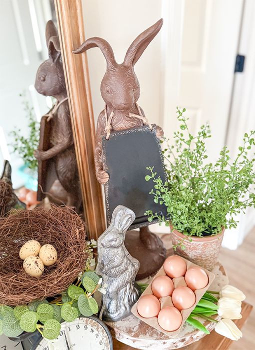 Rabbit Holding Chalkboard Figurine | Antique Farm House