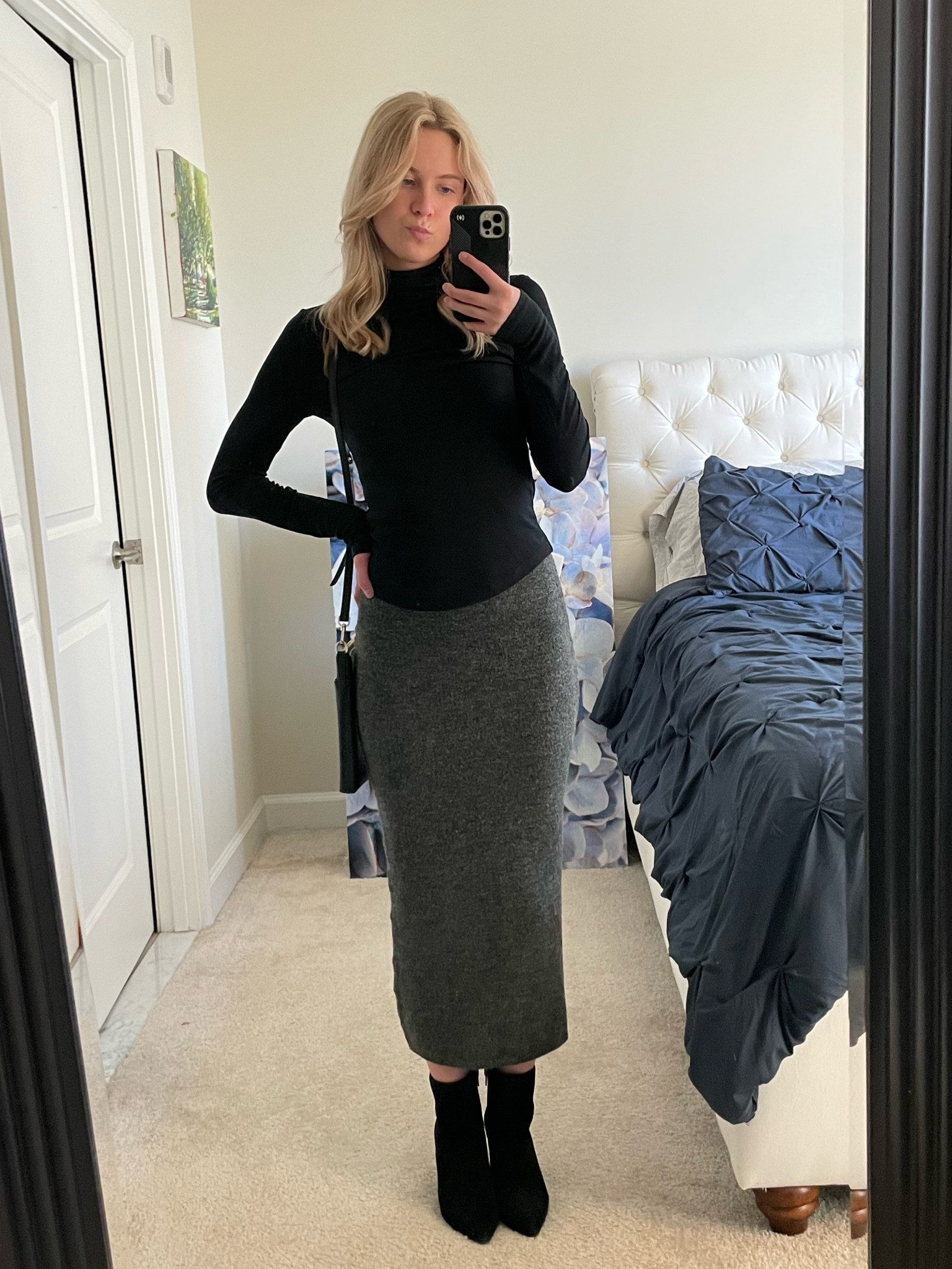 End of winter fit
S in top
XS in skirt from H&M, tagged similar
Size 6 in booties
#aritiza #h&m #stevemadden #longsleeve #skirt #boots #winterfit

#LTKstyletip #LTKfindsunder100 #LTKSeasonal