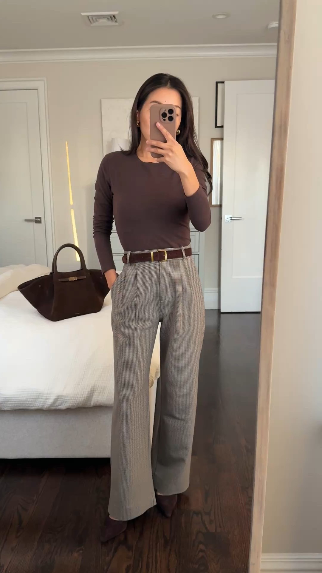 Code AFJEAN for 15% off ends today (sunday). Linked some sale items below

Love simple elevated outfits -
• double layered long sleeve top XS (I size up since i dont like things to be tight) these are super soft and substantial weight tees with a sleek and smooth look. sleeves of xs a little long on me

• abercrombie houndstooth sloane pants size 24 Short. 

Waist is a slim fit on me with no gap and just a little stretch at the back (but not bunchy or elastic). The houndstooth fabric has a smooth finish.

• sam edelman kitten heel slingbacks 5.5

• demellier brown suede bag

• on IG stories : edited pieces reversible belt xxs

• in video: madewell essential belt xxs in an older color brown

@abercrombie #abercrombiepartner #ad

fall work wear, office outfits , business casual, petite trousers 

 

#LTKWorkwear #LTKFindsUnder100 #LTKPetite